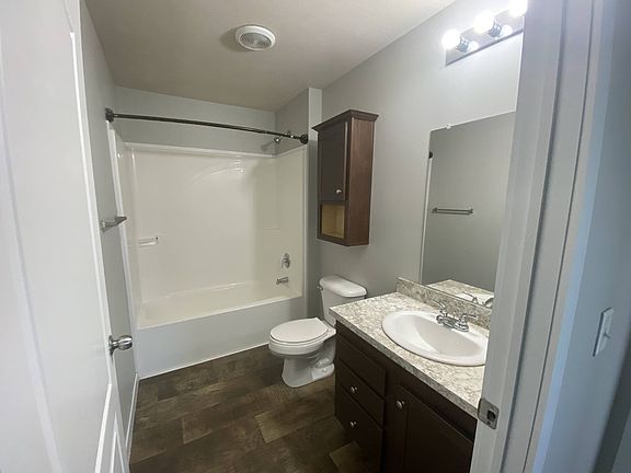5th image of 5401 76th St SE #271