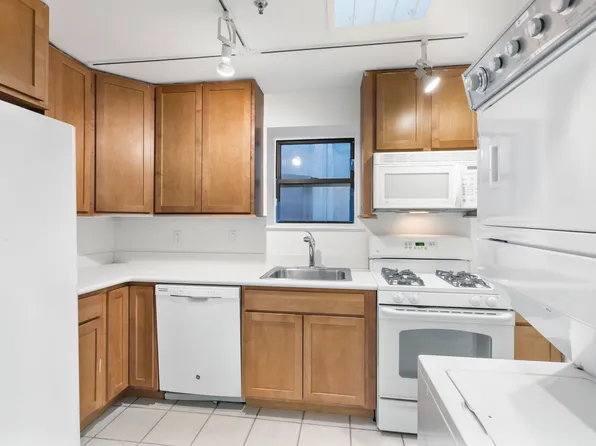 701 Tenth Avenue image 3 of 7