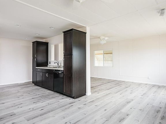 5th image of 200 N El Camino Real Space 40