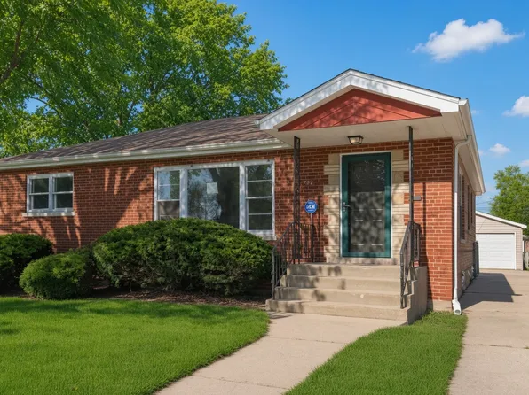 752 E 164th St, South Holland, IL 60473