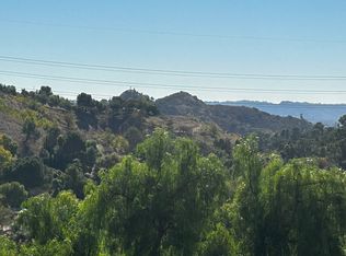 10128 McBroom St, Sunland, CA 91040