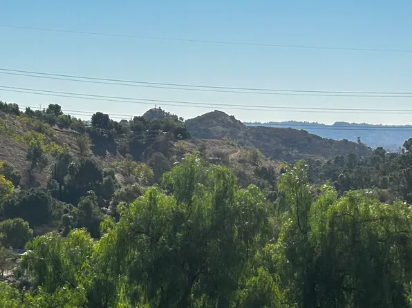 10128 McBroom St, Sunland, CA 91040