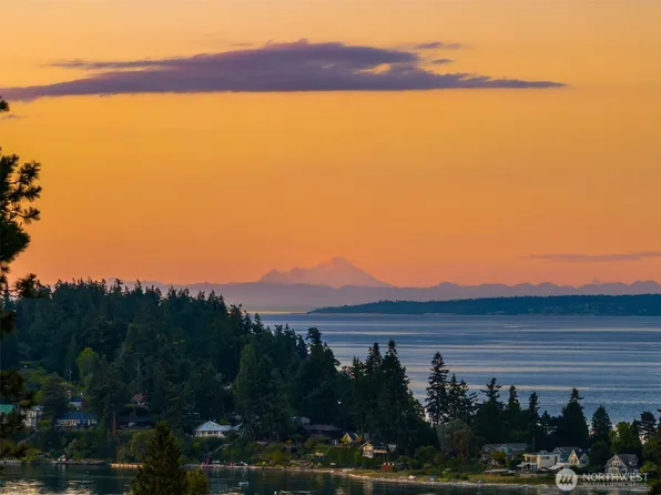 10793 NE Bill Point Drive, Bainbridge Island, WA 98110