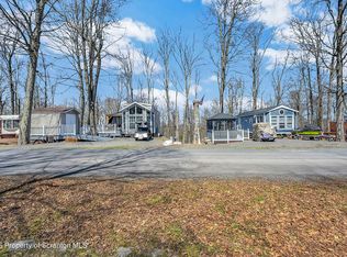 124 Tennis Ter, Gouldsboro, PA