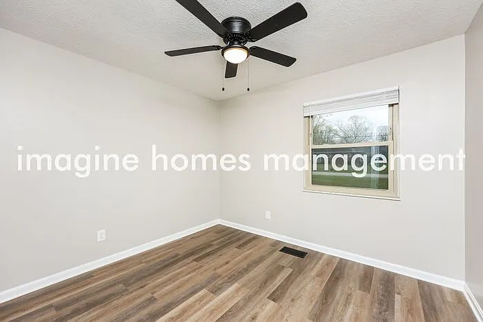 3698 Oakwood Dr — Photo 11