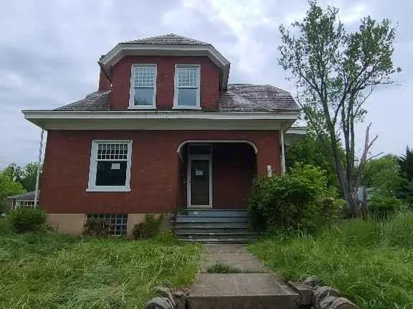 230 Dora Hwy, Pulaski, VA 24301