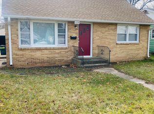 1628 Pierce Ave, Rockford, IL 61103