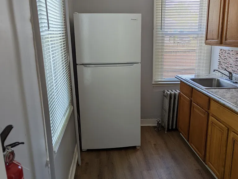 417 N Delaware St #5 — Photo 3