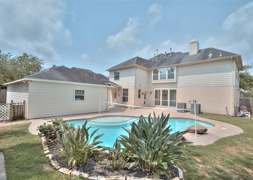 1st image of 3805 Conroe Lake Ct