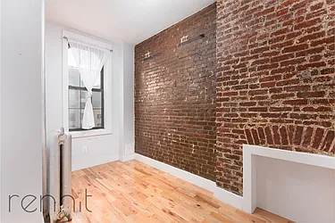 Rented by Rennit Inc.