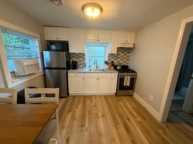 3997 S Whetsel Ave #3 — Photo 6