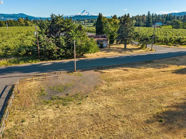 3856 Belmont Dr, Hood River, OR 97031