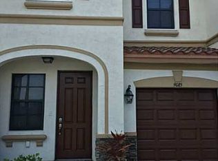 9085 W 33rd Ave, Hialeah, FL 33018