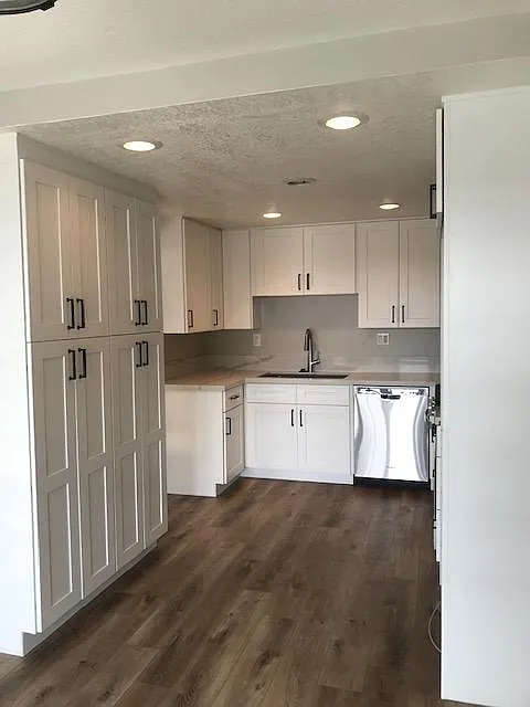 3 bed, 1778 sqft, $6,150 — Photo 2