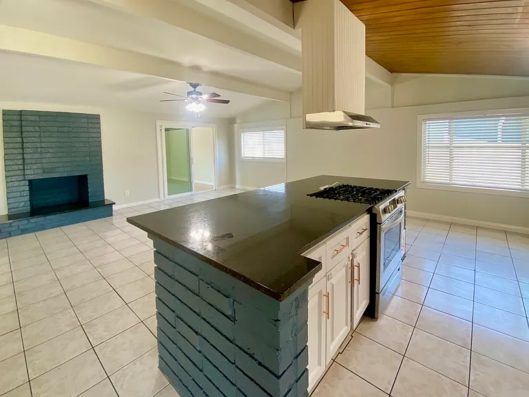 5944 Los Encinos St — Photo 3