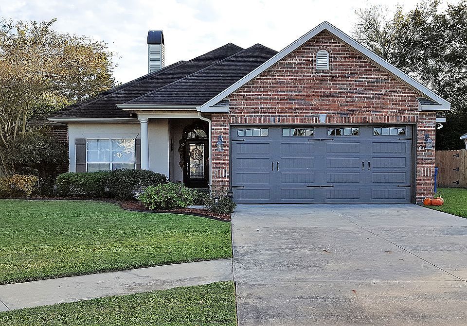 1st image of 307 Wind Haven Ln