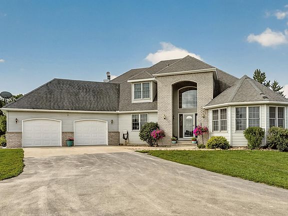 2nd image of 13787 630th St