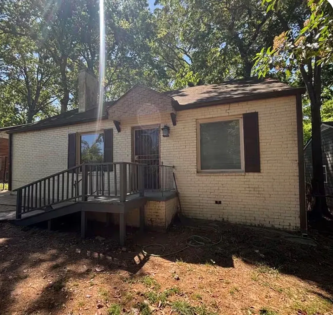 3 bed, 1200 sqft, $2,800 — Photo 1