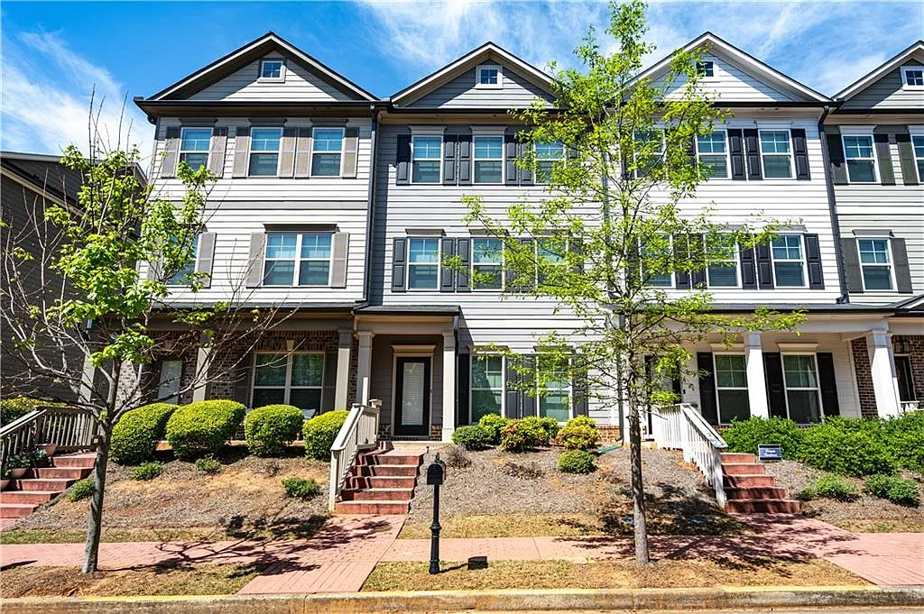 3 bed, 3.5 bath, 1520 sqft, $2,800 — Photo 2