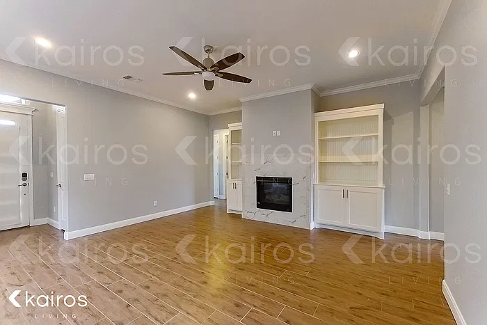 4 bed, 3.0 bath, 2164 sqft, $2,445 — Photo 2