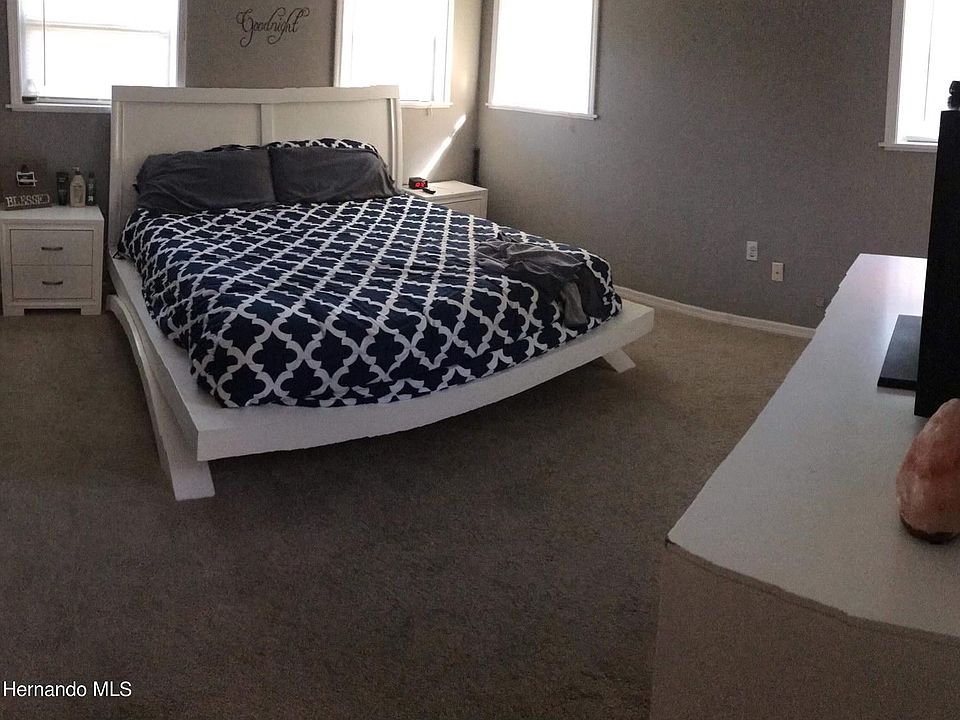 1st image of 5968 Country Club Dr