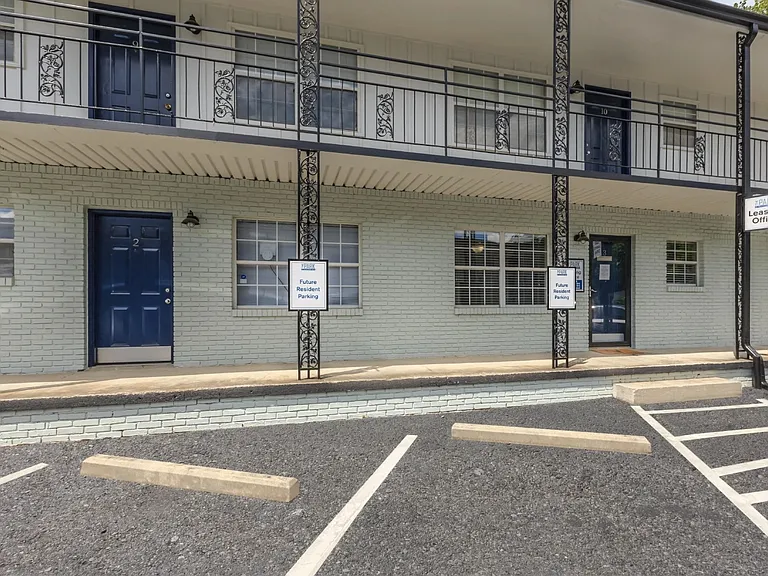 The Park at Peachtree Hills — Photo 2