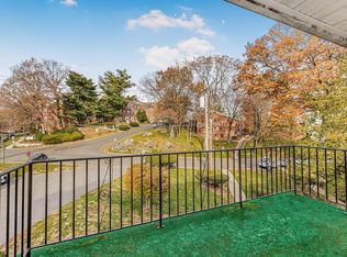 26 Fieldstone Dr APT 1C, Hartsdale, NY 10530