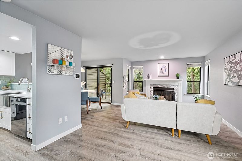 4th image of 4117 159th Avenue NE #21D