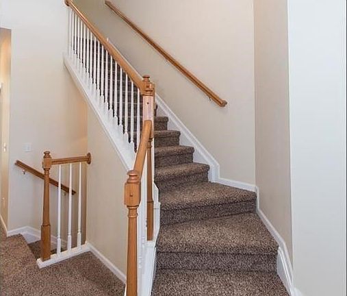 3rd image of 29361 Hummingbird Cir #14
