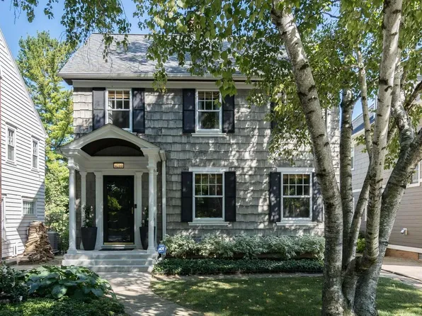 4210 North Maryland AVENUE, Shorewood, WI 53211