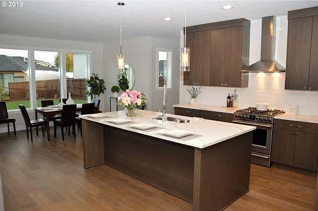 1st image of 10645 NE 66th Ave