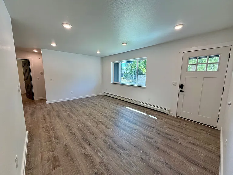 340 S Kobuk St — Photo 6