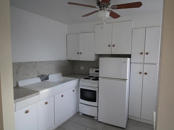 2nd image of 750 E 200 S APT 16