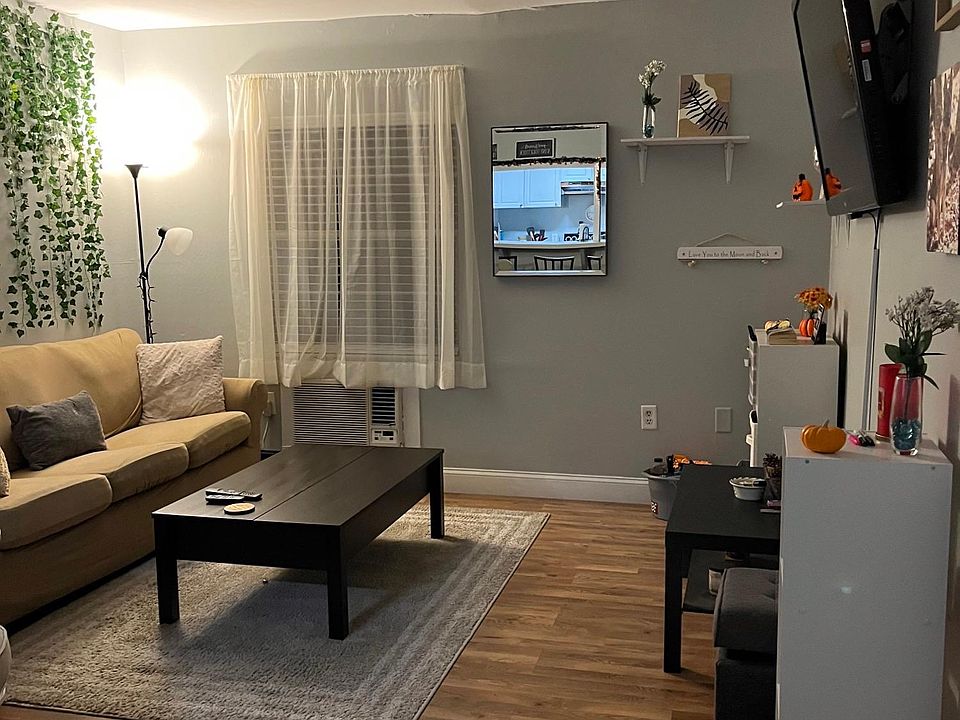 1st image of 2512 W Stroud Ave APT 224