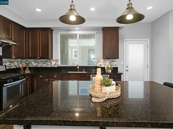 601 Tierney Pl, Martinez, CA 94553