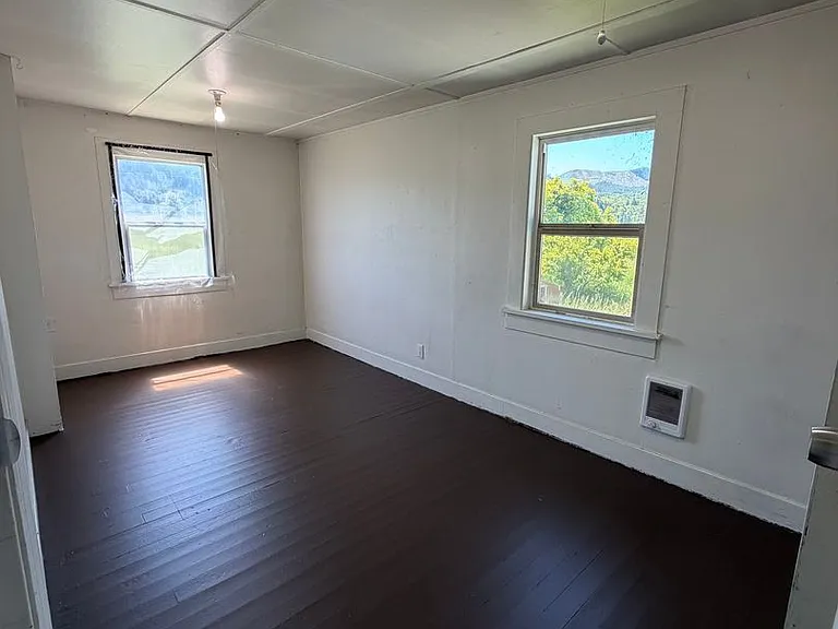 11393 Carver Rd — Photo 15