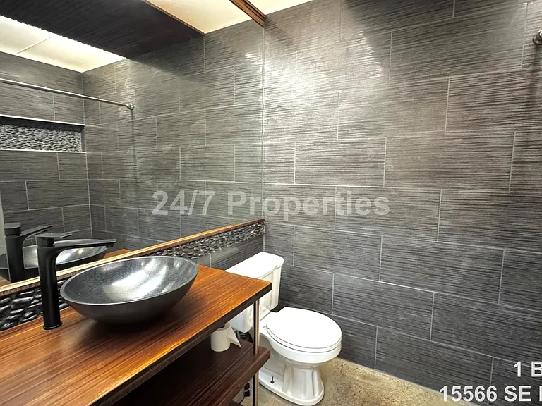 15566 SE Lark Ave — Photo 10