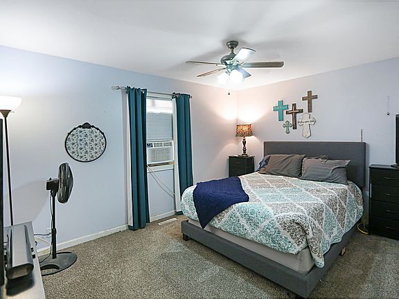 5th image of 530 S Ruth Ave