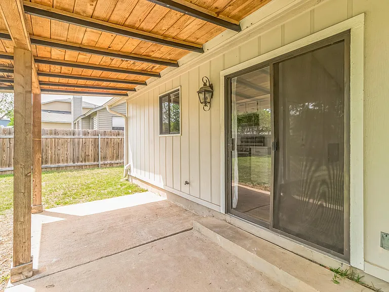 1801 Verbena Way — Photo 28