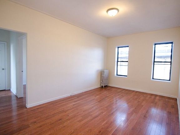 2nd image of 4414 47th Ave APT D2