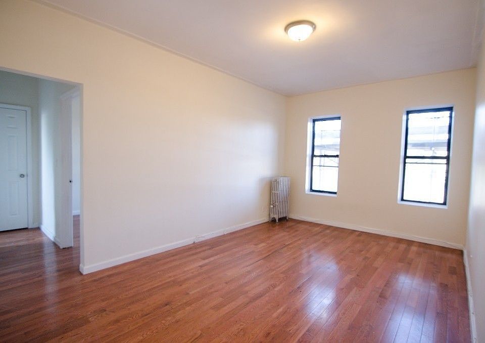 2nd image of 4414 47th Ave APT B2