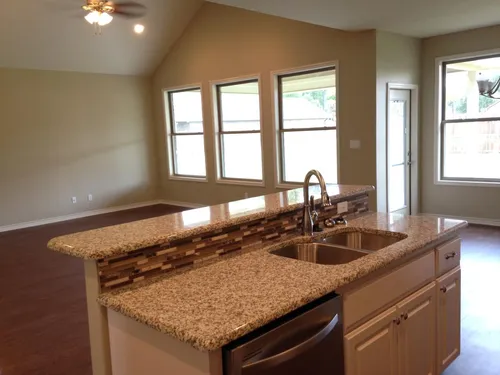 105 Luke Ct #HOUSE Photo 1