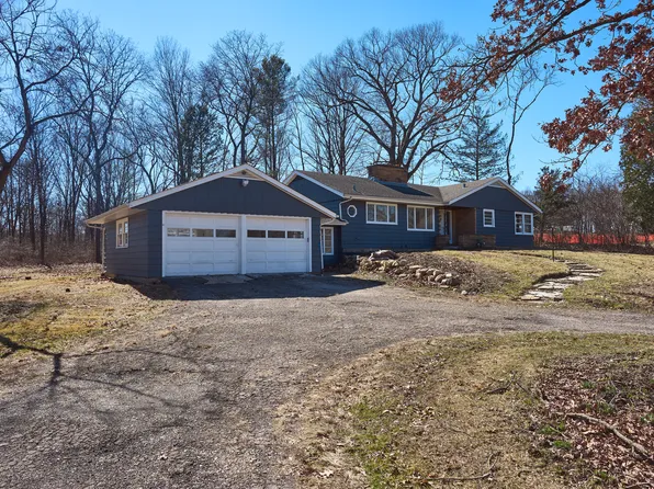 25W621 Indian Hill Rd, Naperville, IL 60563