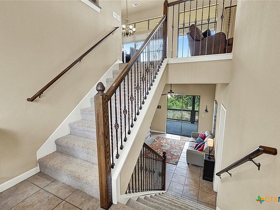 5th image of 1525 Lakeside Dr W