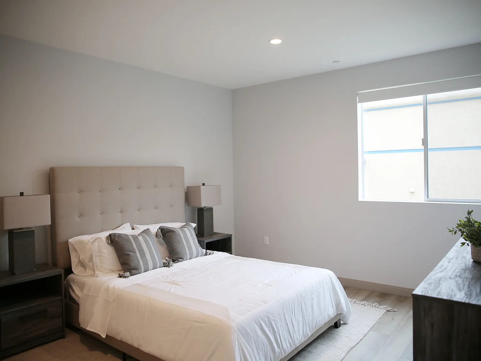 2 bed, 1150 sqft, $3,195 — Photo 4