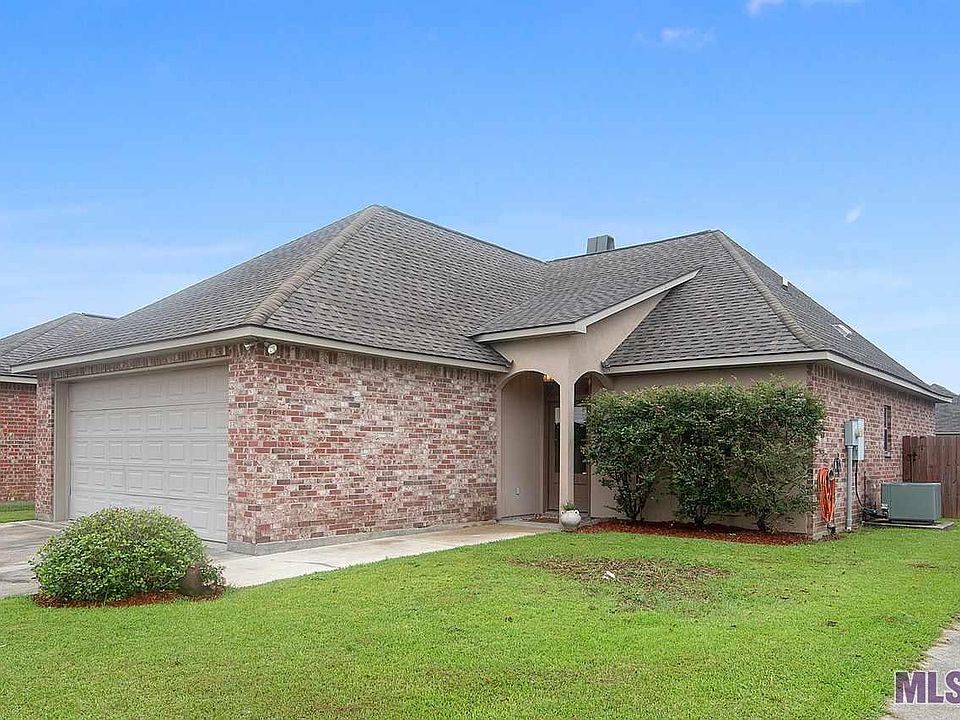 1st image of 15057 Coldwater Dr
