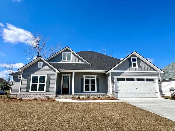 4973 Hatfield Cir, Hahira, GA 31632