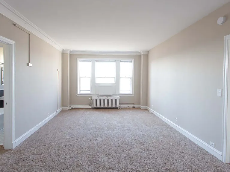 Dining/Living room