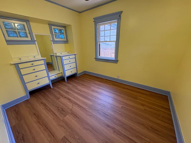 716 Stanley Ave — Photo 5