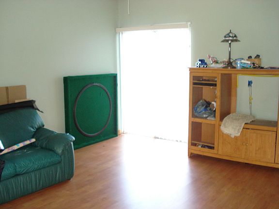 Laminate Floor, High Ceiling             